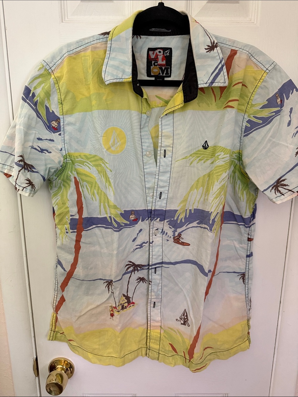 Volcom Men’s Short-Sleeve Tropical Print Vintage Rare Design